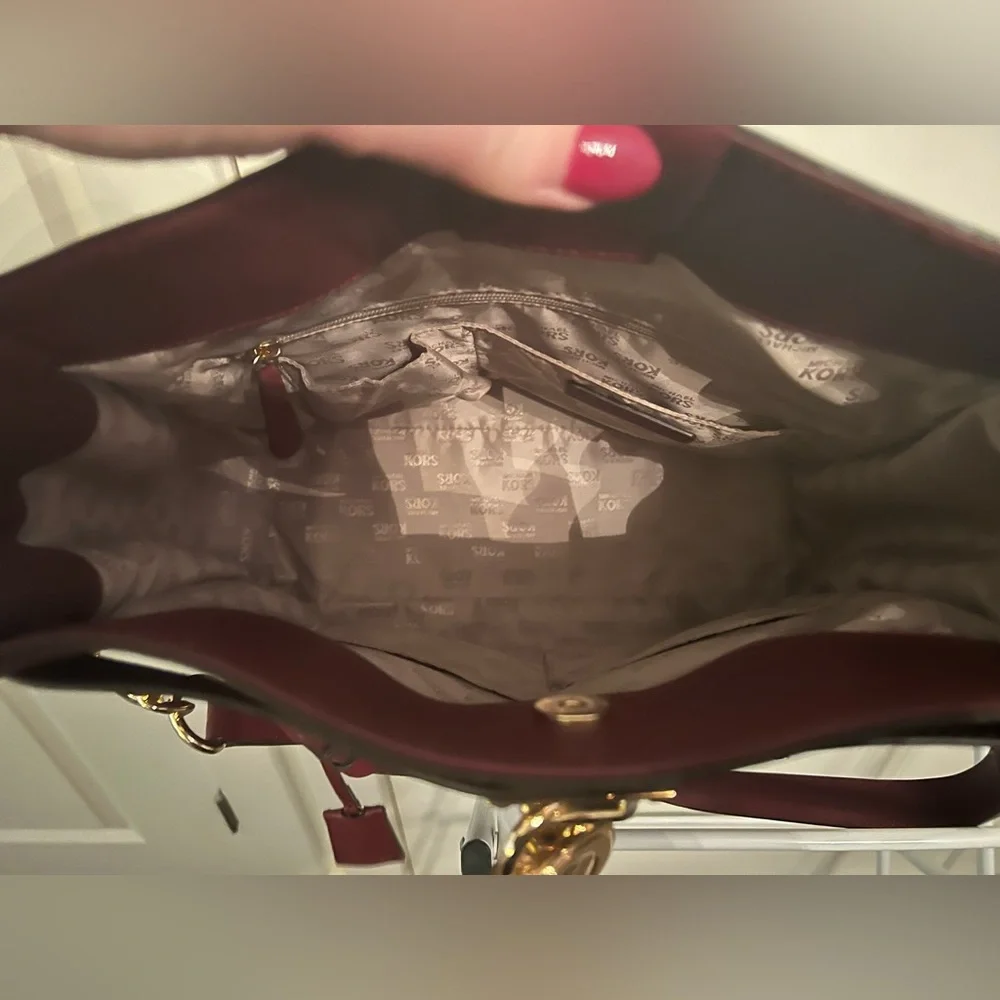 Large Purse - Picture 3 of 3